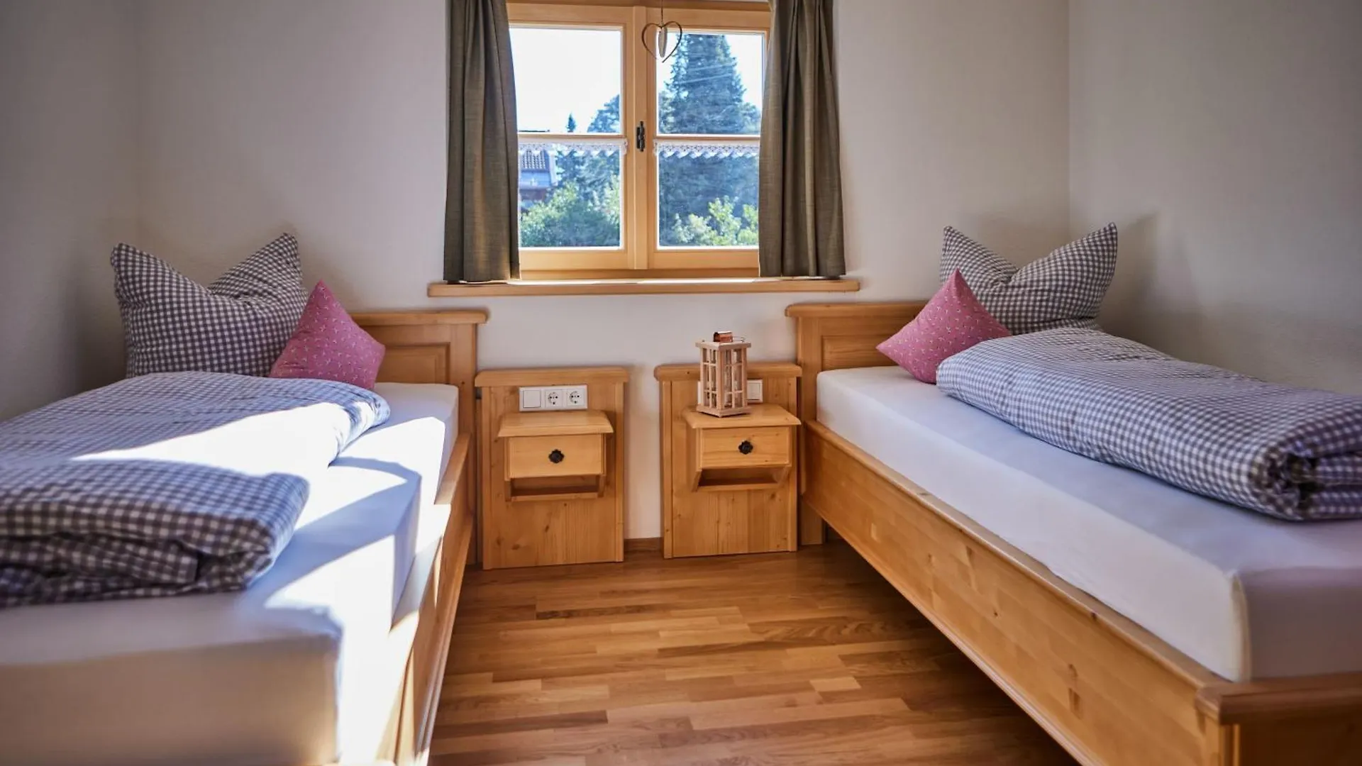 Ferienwohnungen Bergbleamal Rottach-Egern Apartment